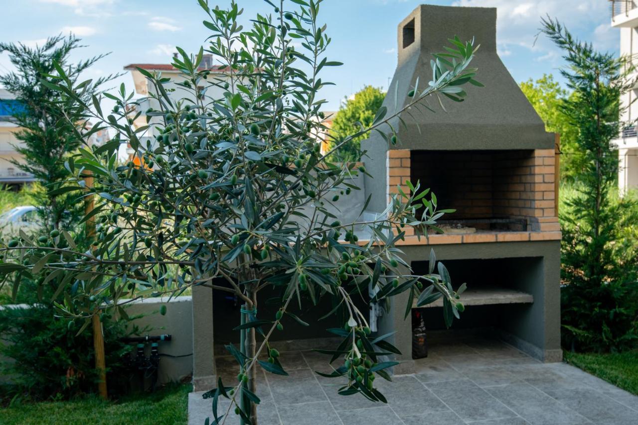 Olive 302 Apartment Peraía Екстериор снимка